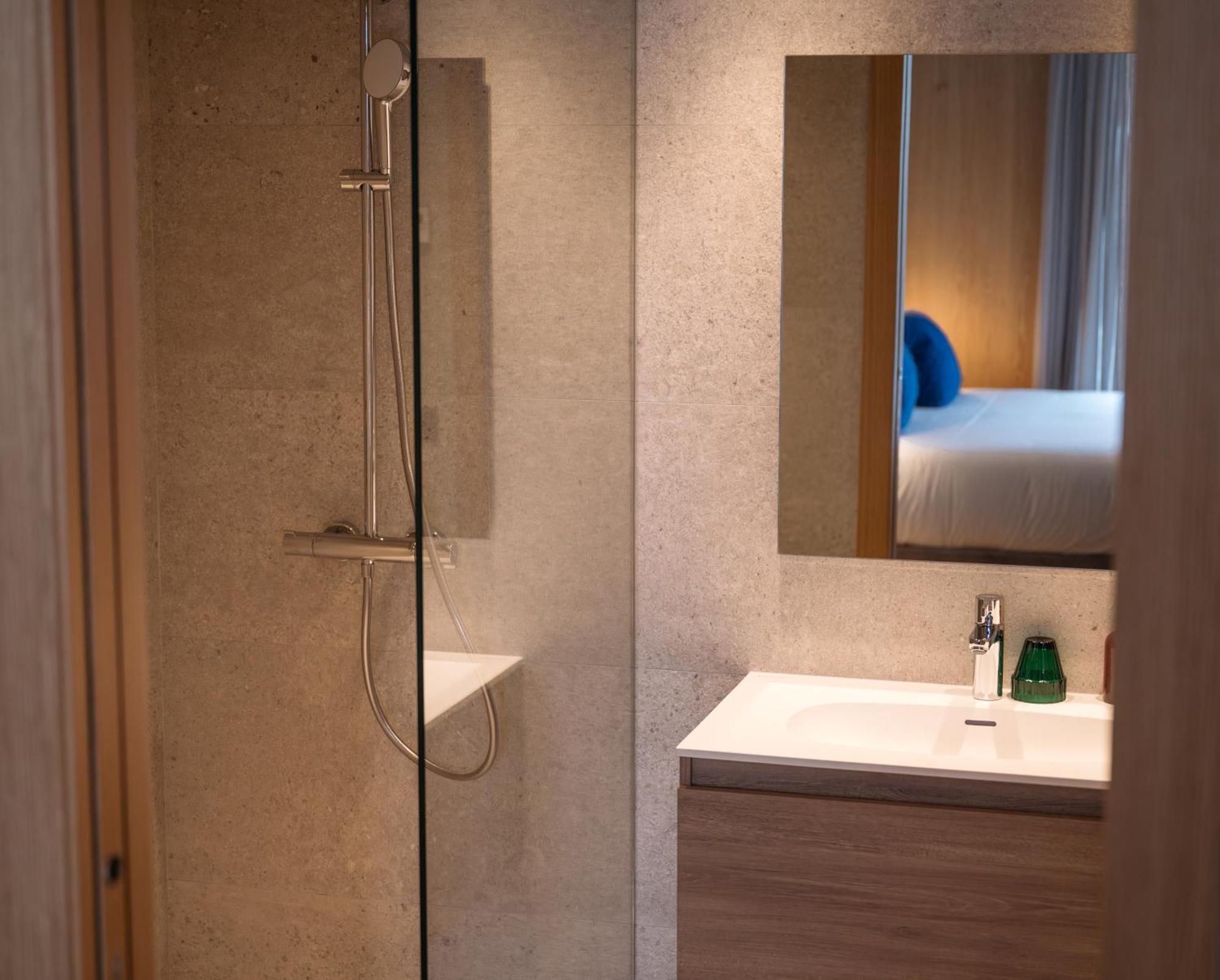 אל טארטר Isard Residences By Leo מראה חיצוני תמונה