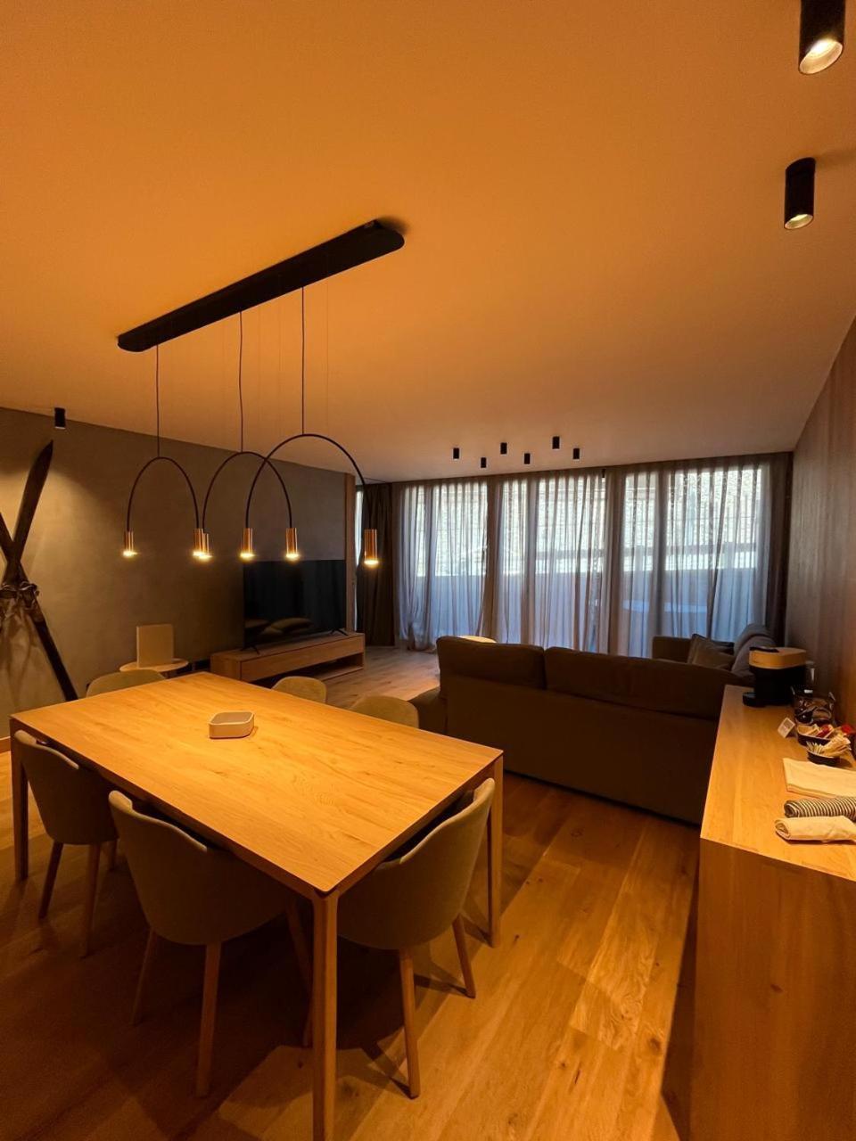 אל טארטר Isard Residences By Leo מראה חיצוני תמונה